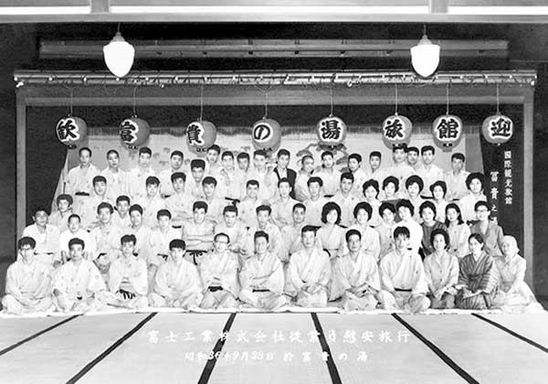 修整・修復・復元プラン｜東京都八王子市にあるフォトスタジオ｜記念写真・古い写真の修復復元は写真館桃屋美術へ